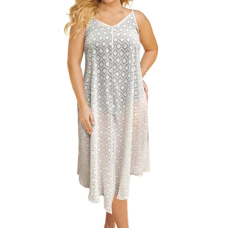 Plus Size V-Bottom Cover Up Dress In White